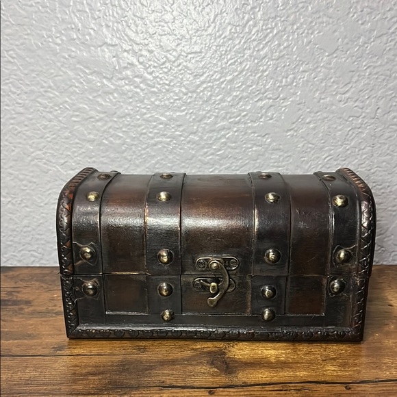 Hobby Lobby Dark Brown treasure chest Table Decor Box - Picture 1 of 12